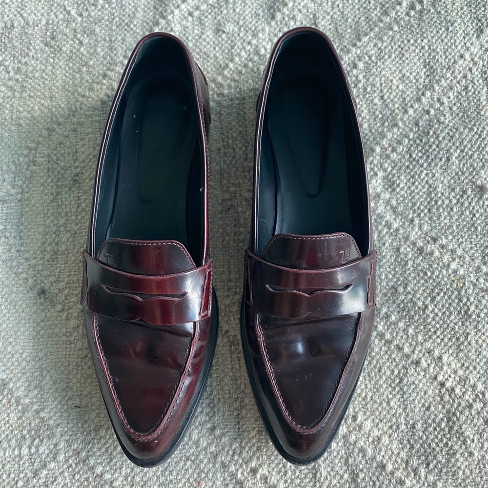 TODS classic moccasins - pointy toe 37.5